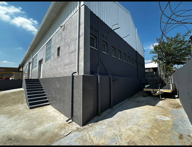 450M² WAREHOUSE TO LET IN WYNBERG
